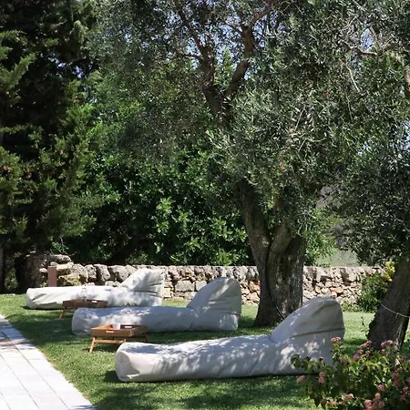 Sleeps 14 With Wifi