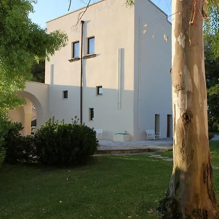 Villa Sleeps 14 With Wifi